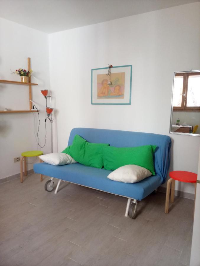 Apartment, Super Position Rom